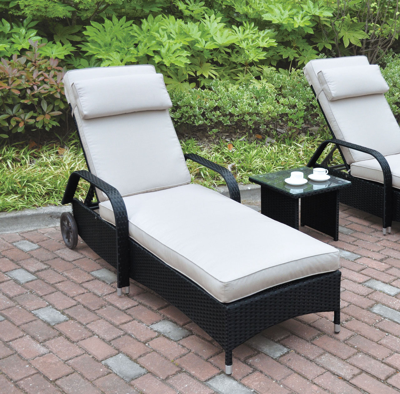 Outdoor Adjustable Lounger