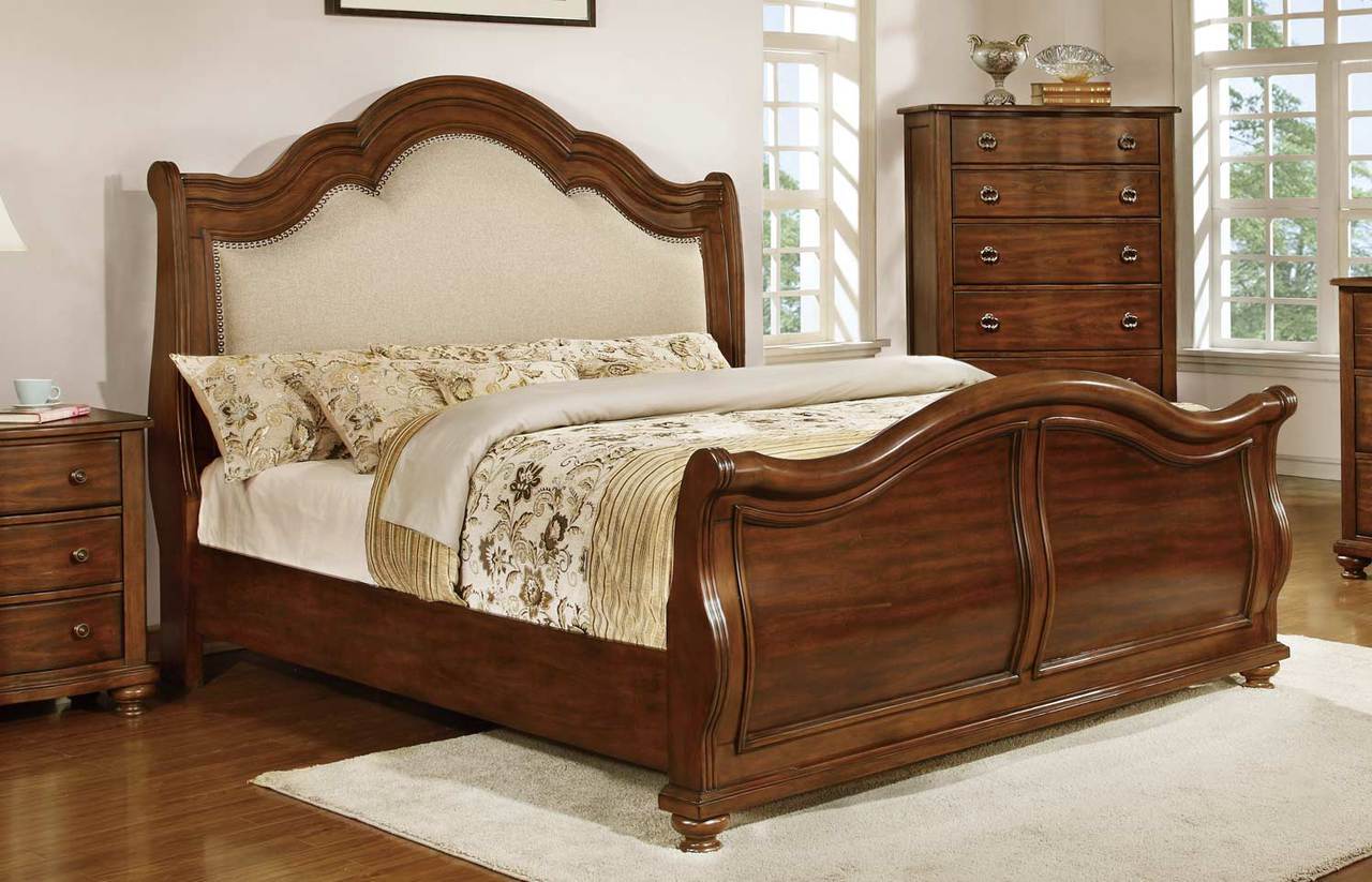 Sleigh Bed