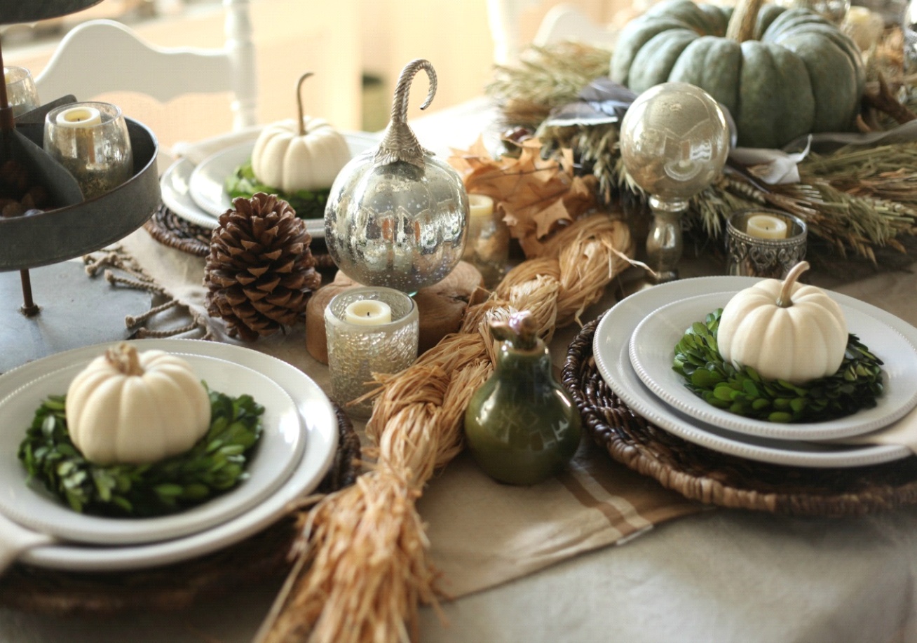 Beautiful Dining Table Setting